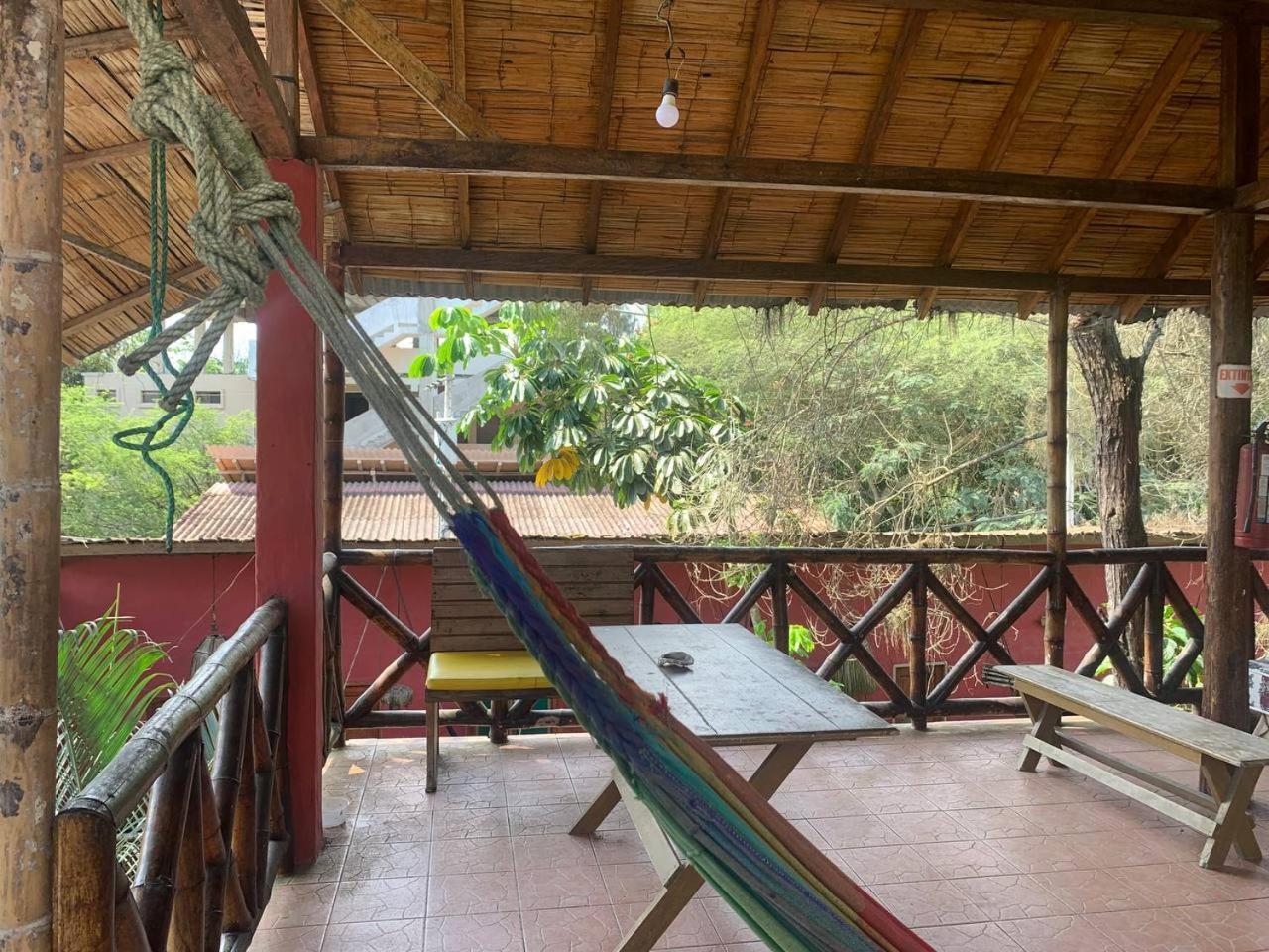 Hostal Mamacucha Montanita Ngoại thất bức ảnh